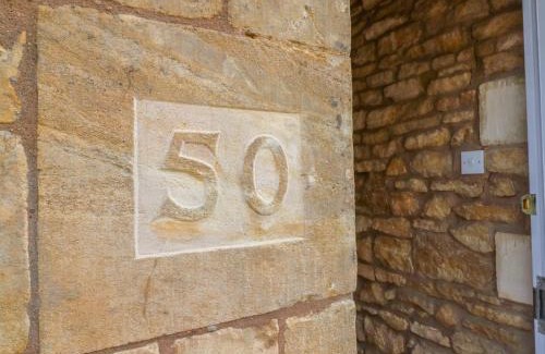 Blockley Maison | Thrower's Cottage