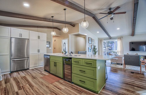Briargate Maison | Thunderbird