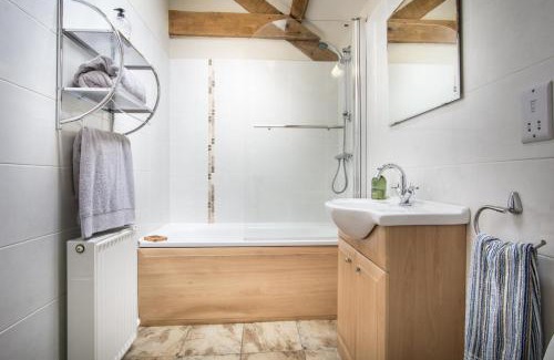 Dre-fach Felindre Maison | Thyme Lodge Newcastle Emlyn