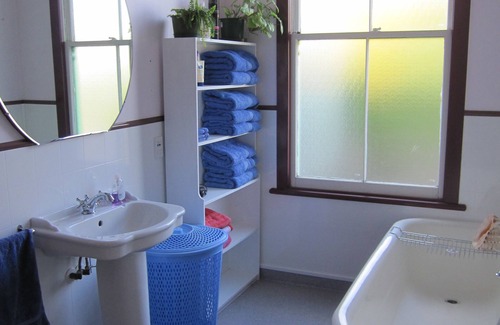 Halcombe Lit Et Petit-Déjeuner | Thyme Out Estate