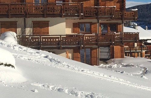Heremence Chalet De Ski | Thyon-les Collons: à côté des pistes de ski, grande terrasse
