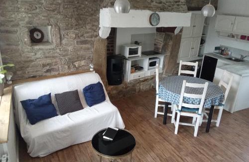 Carhaix-Plouguer Maison | Ti an traõn le petit gîte en cœur de Bretagne