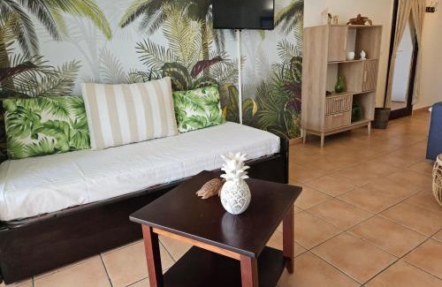 Gros Raisins Appartement | TI OASIS Dominica - Piscine et Plage à P&Vac Village-Club, 1 chambre 1 salon