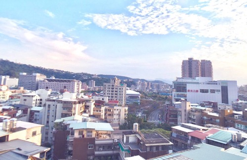 Shilin Appartement | Tianmu newly renovated 3BR, 3Bathrooms with hug balcony