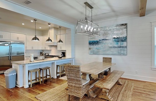 Dune Allen Beach Maison | Tide Me Over | Lux Home, Gulf View + Bikes
