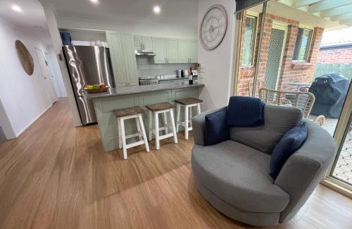 Vincentia Maison | Tide 'n' Seek: Family Beach House with Games Room