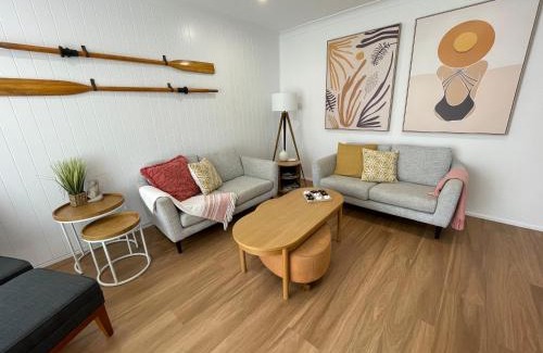 Vincentia Maison | Tide 'n' Seek: Family Beach House with Games Room