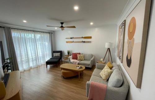 Vincentia Maison | Tide 'n' Seek: Family Beach House with Games Room
