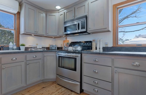 Camp Ellis Maison | "High Tide" at Ferry Beach - a 4 Bed/3 Bath Spacious Retreat for 13!