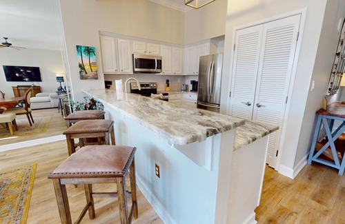 Sandestin Copropriété | Tides 107 - beautiful beachfront condo ~ 2 pools ~ beach ~ private resort