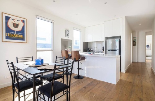Bonbeach Appartement | Tides and Treasures Unveil Bonbeach Beachfront Bliss