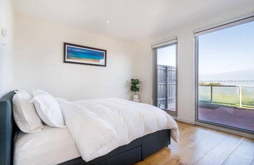 Bonbeach Appartement | 'Tides and Treasures' Unveil a Bonbeach Beachfront Bliss