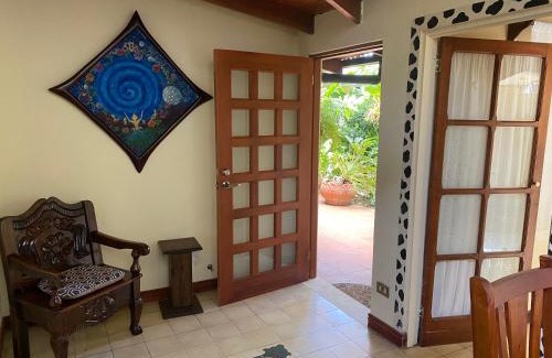 Escazu Lit Et Petit-Déjeuner | Tierra Magica B&B and Art Studio