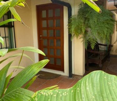 Escazu Lit Et Petit-Déjeuner | Tierra Magica B&B and Art Studio
