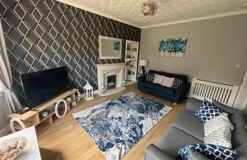 Prestwick Maison | Tigh Lochlainn
