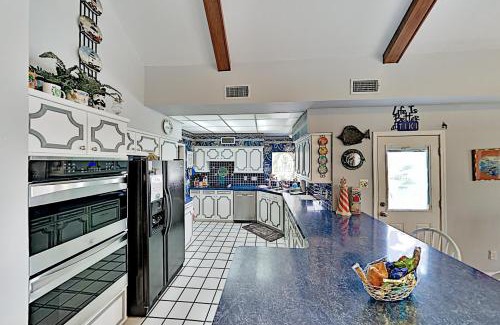Galveston Maison | Tiki Hideaway