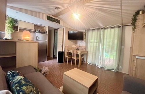 Saint-Cheron Maison | Tiki House- Mobil home; Cocon de nature proche de Paris