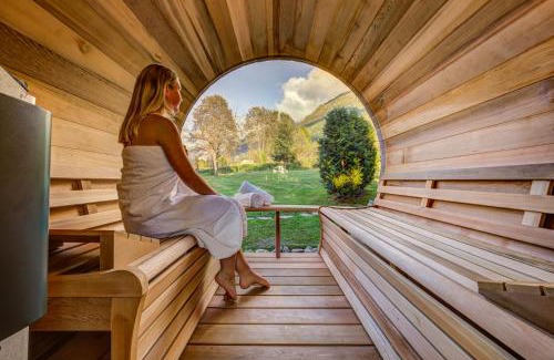 Les Bossons Chalet De Ski | Tiki Lodge - hot tub & sauna