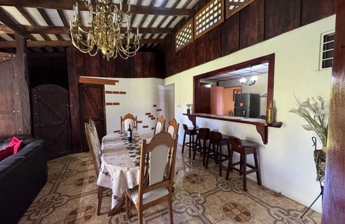Tilaran Maison | Tilarán home Entire or private accommodation.