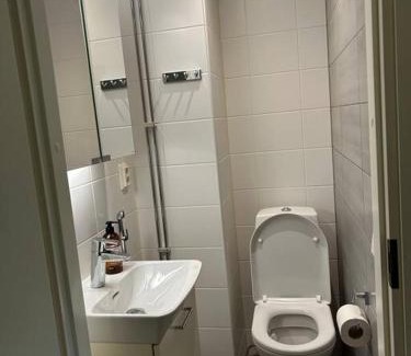 Vantaa City Centre Appartement | Tilava kolmio aseman vieressä kaksi makuuhuonetta
