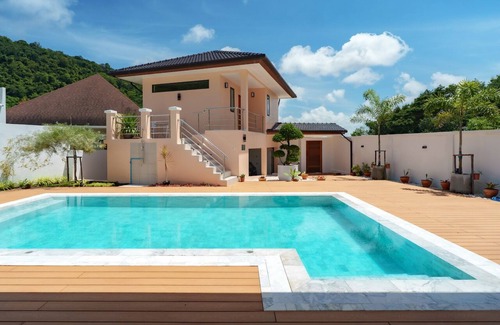 Chalong Villa | Tilawan Villa - Cozy 3 Bedrooms Pool Villa in Chalong