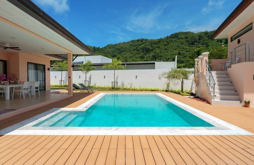 Chalong Villa | Tilawan Villa - Cozy 3 Bedrooms Pool Villa in Chalong