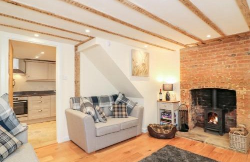 Edington Maison | Tilly's Cottage