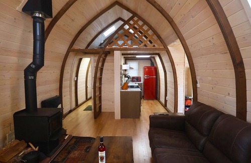 Alexandria Cabine | Timber Arch - Unique Lake Gem ~ Yard ~ Kayak/Board