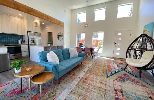 Kanab Maison | Timber & Tin E 2Bed 2Bath w Pool & Rooftop Deck