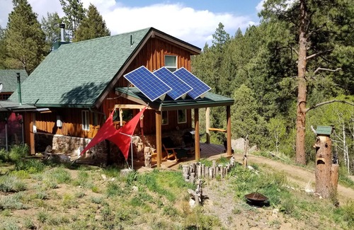 Pine Cabine | Timber Valley Cabin Off grid refuge isolé, à environ une heure de Denver