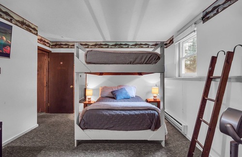 Ellicottville Cabine | Timberline Lodge - Downtown Ellicottville - Suite 103