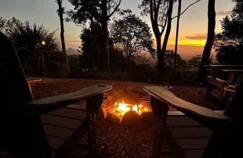Bald Knob Maison | Timbertop Retreat