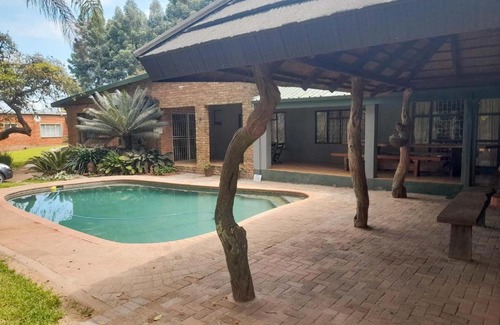 Mudimeli Cabine | Time Out Lodge