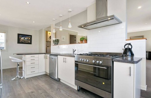 Leamington Maison | Time to unwind