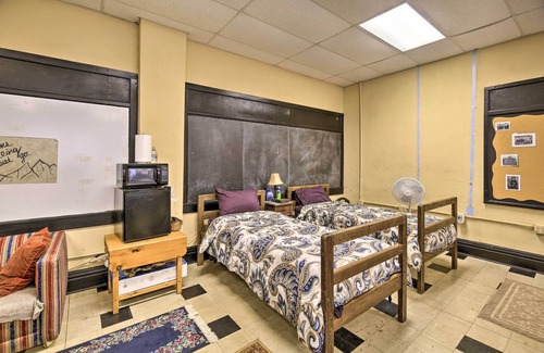 Wilcoe Appartement | 'Timeless' Gary Studio, ATV Trails On-Site!