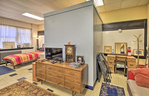 Wilcoe Appartement | Timeless Gary Studio, ATV Trails On-Site!