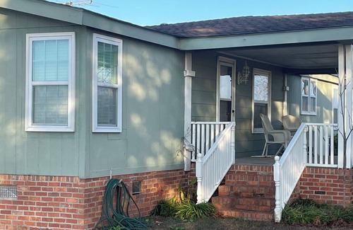 Vienna Maison | Times Past Ranch House with Ramp and Kid/Pet Friendly