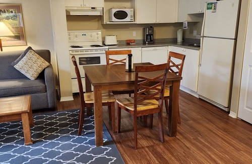 West End Hôtel | Times Square Suites Hotel