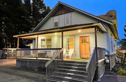 Long Beach Maison | Tinker House Cottage