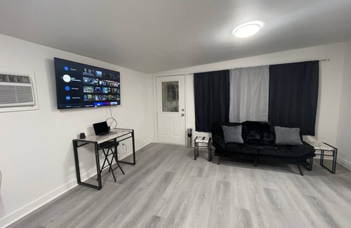 Sunrise Manor Appartement | Tiny But Classy..