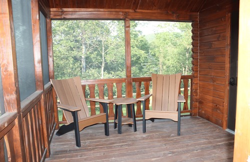 Hensonville Cabine | Tiny Cabin #1 by Windham NY Escape 'Catskill Gem'