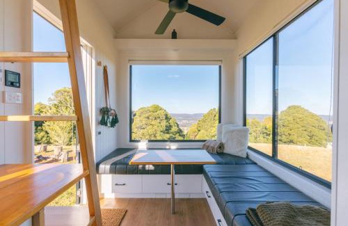 Robertson Maison | Tiny Edmond