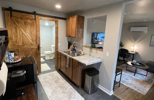 Harrison Cabine | Tiny Excursion Cabin 4 - Huron Hideaway