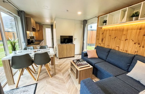 Riedenburg Maison | Tiny Haus Christas Angler-Oase by Interhome