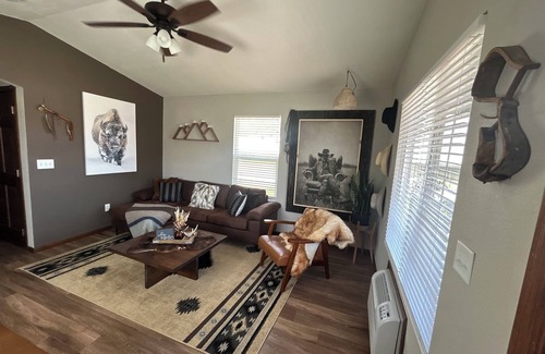 Hulett Cabine | Tiny Home Cabin with Wyoming Modern Frontier style in the town of Hulett