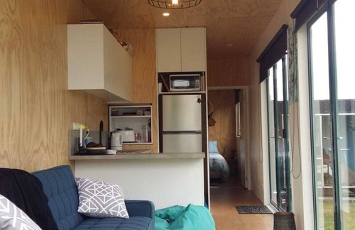 Rototai Maison | Tiny Home Getaway - a lake retreat