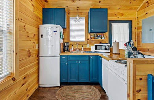 Old Fort Maison | Tiny Home-Mary Ida's Place - walkable location