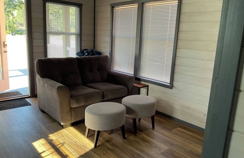 Pearl River Maison | Tiny Home 1 Bedroom Sleeps 2