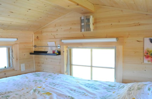 Shelton Maison | Tiny Home Organic Farm Stay Séjour en famille et à la ferme Produits frais à la ferme avec petit déjeuner chaud