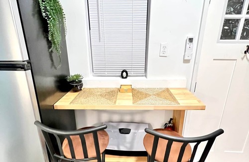 Bay Shore Maison | Tiny Home Private, Students, Nurses, Tech
